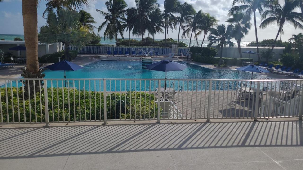 Sherry Frontenac Oceanfront Miami Beach Exterior foto