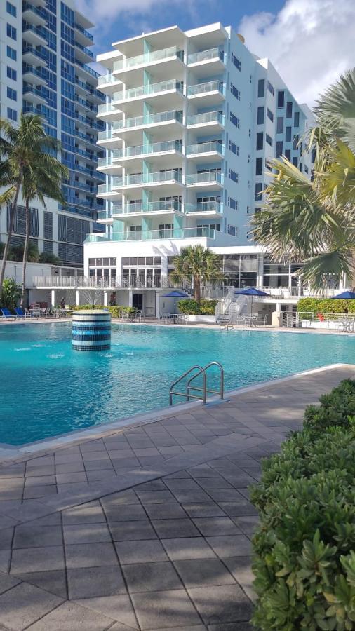 Sherry Frontenac Oceanfront Miami Beach Exterior foto